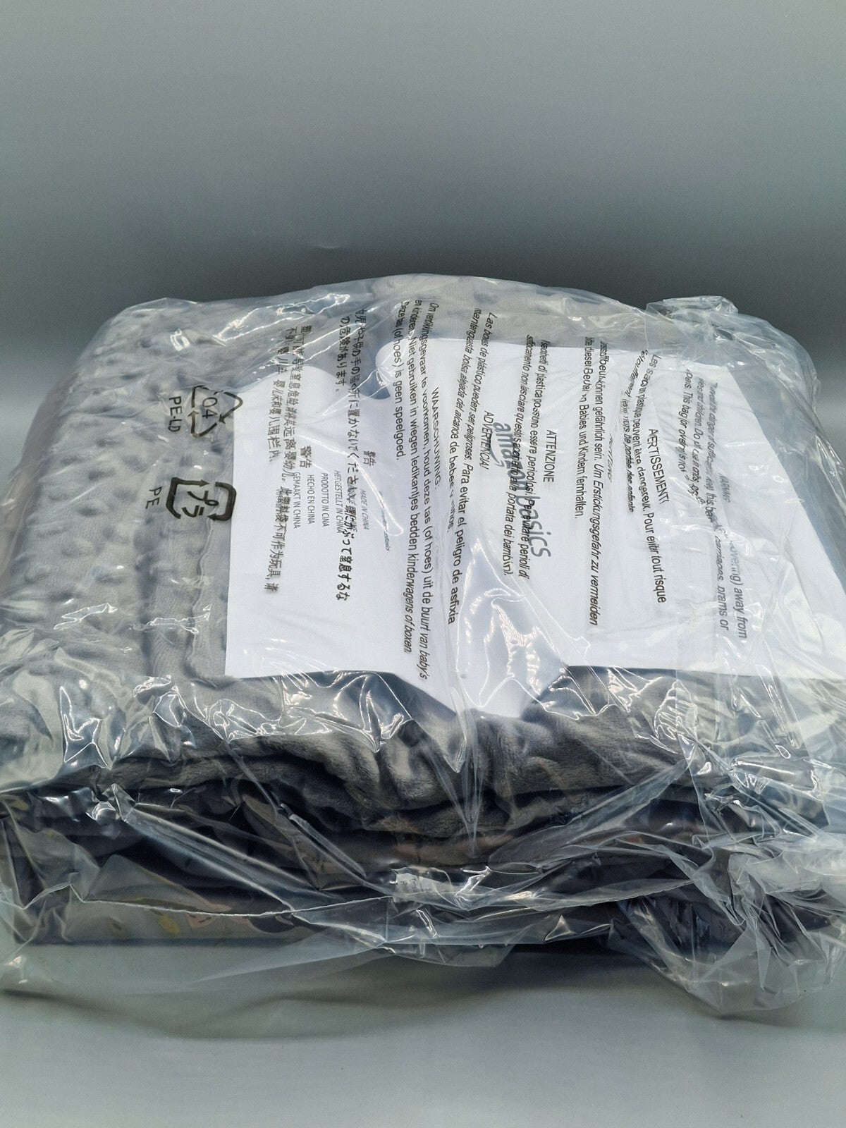 Amazon Basics, Gewichtsdecke Kinder, 104,4x152,4, 3,18kg mit Bezug, Blau/Dino